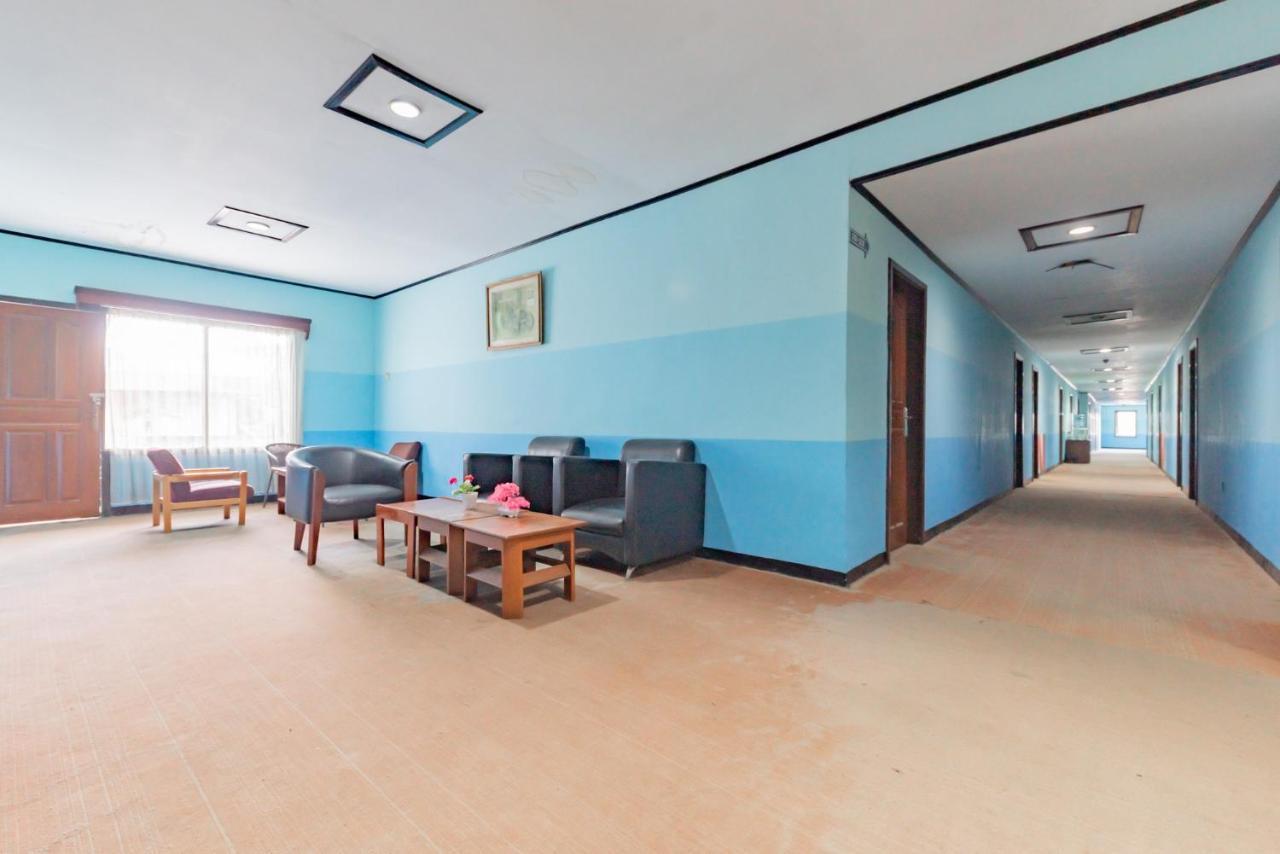 فندق Reddoorz Near Plaza Balikpapan المظهر الخارجي الصورة