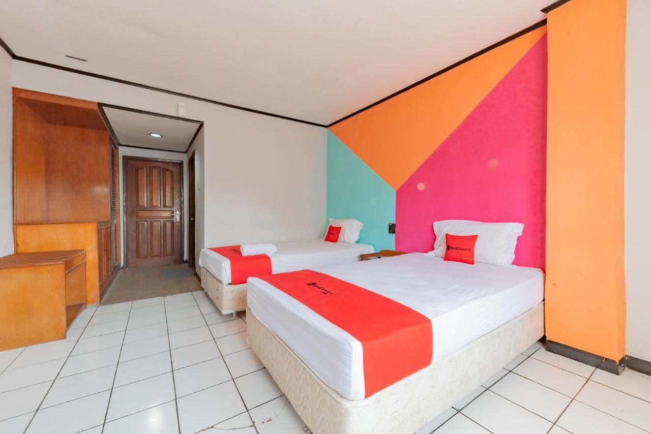 فندق Reddoorz Near Plaza Balikpapan المظهر الخارجي الصورة