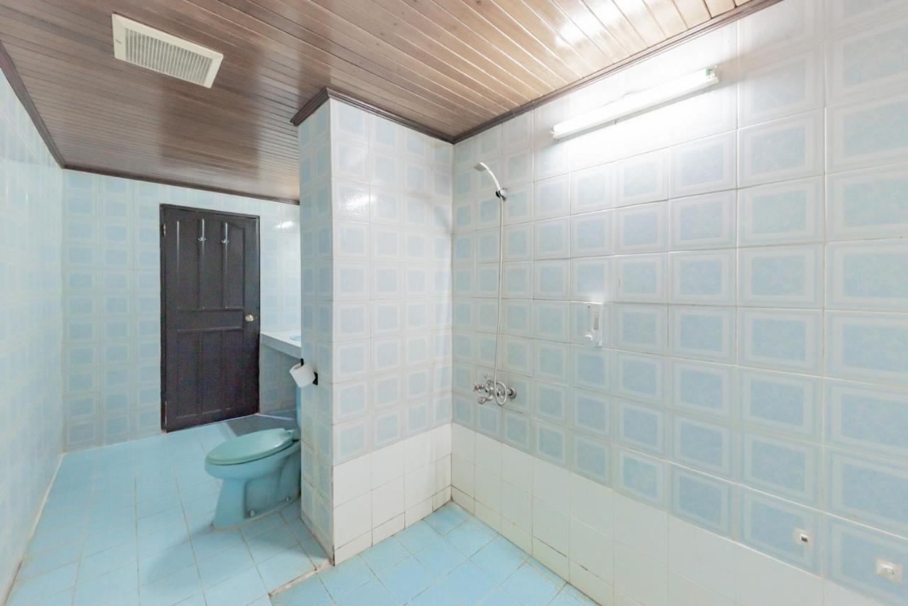فندق Reddoorz Near Plaza Balikpapan المظهر الخارجي الصورة