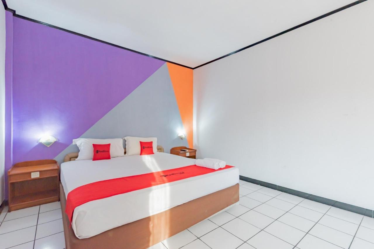 فندق Reddoorz Near Plaza Balikpapan المظهر الخارجي الصورة